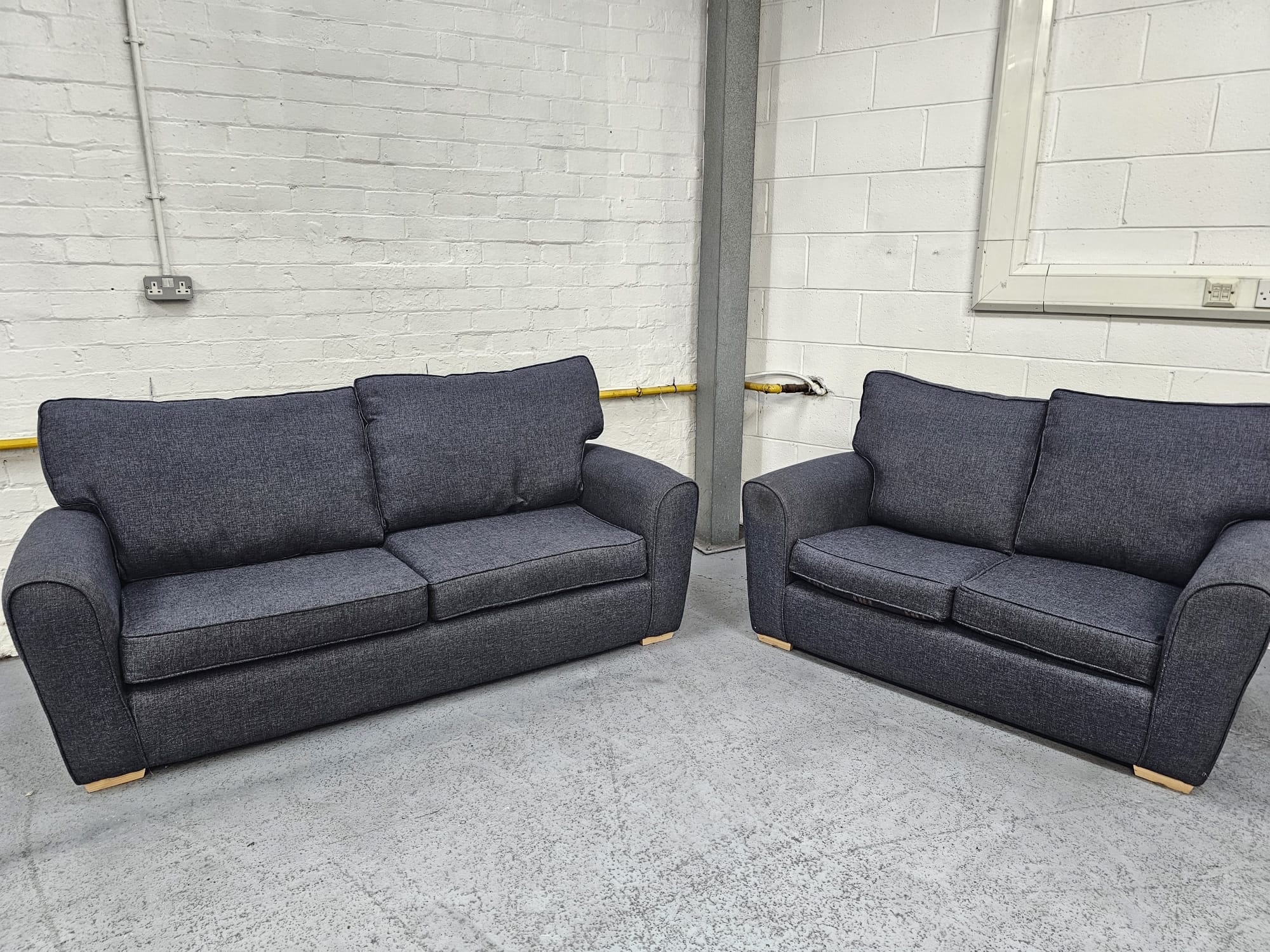 2 seater swivel discount sofa