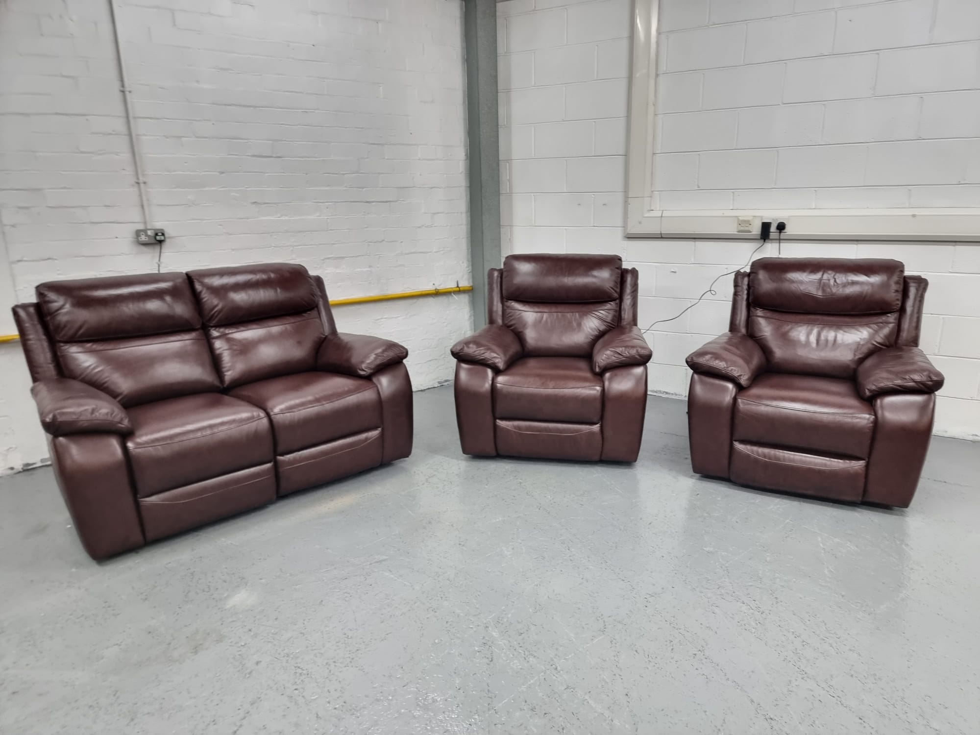 Dfs best sale recliner chairs